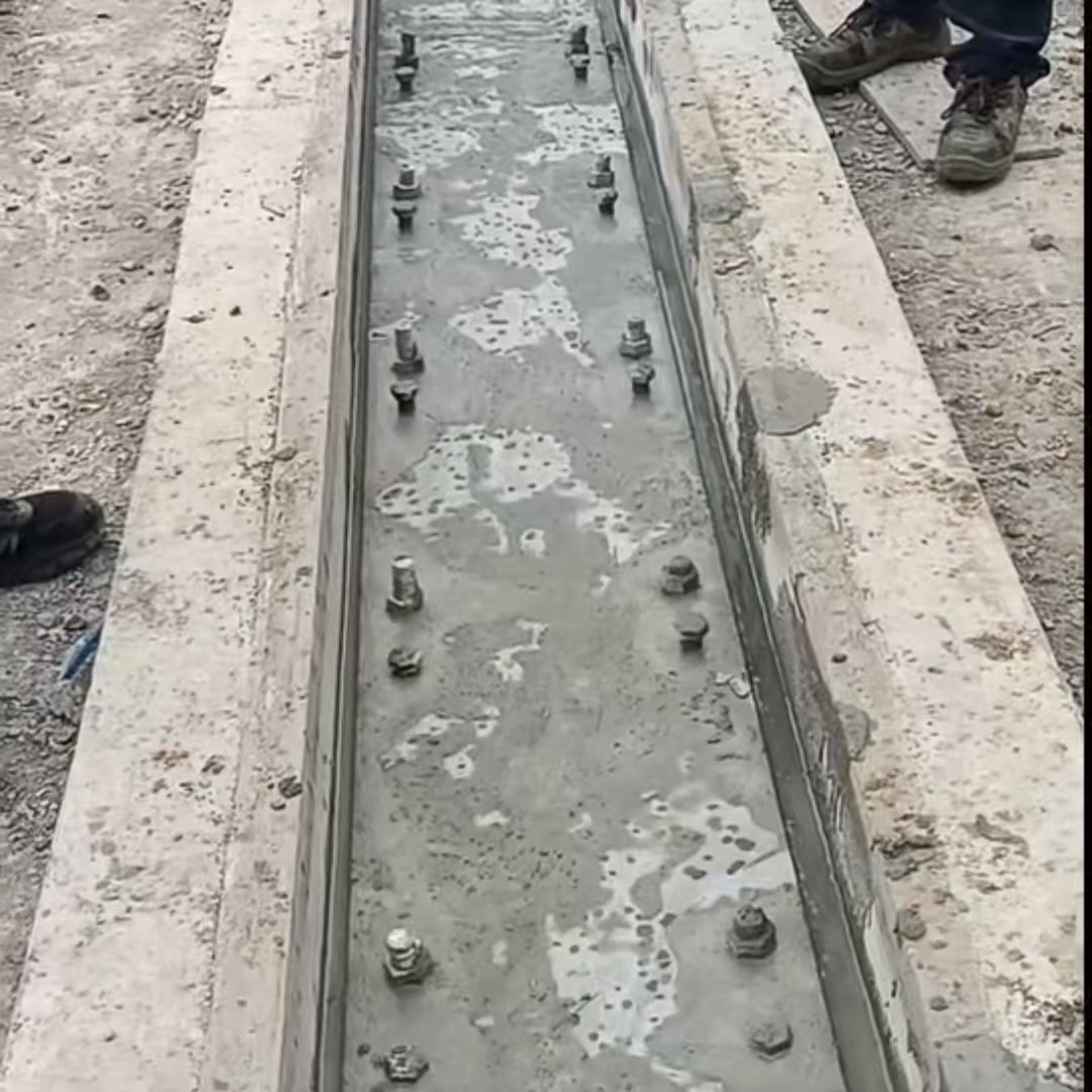 河北港口码头起重机龙门吊重型机械设备稳固用早强快凝轨道胶泥